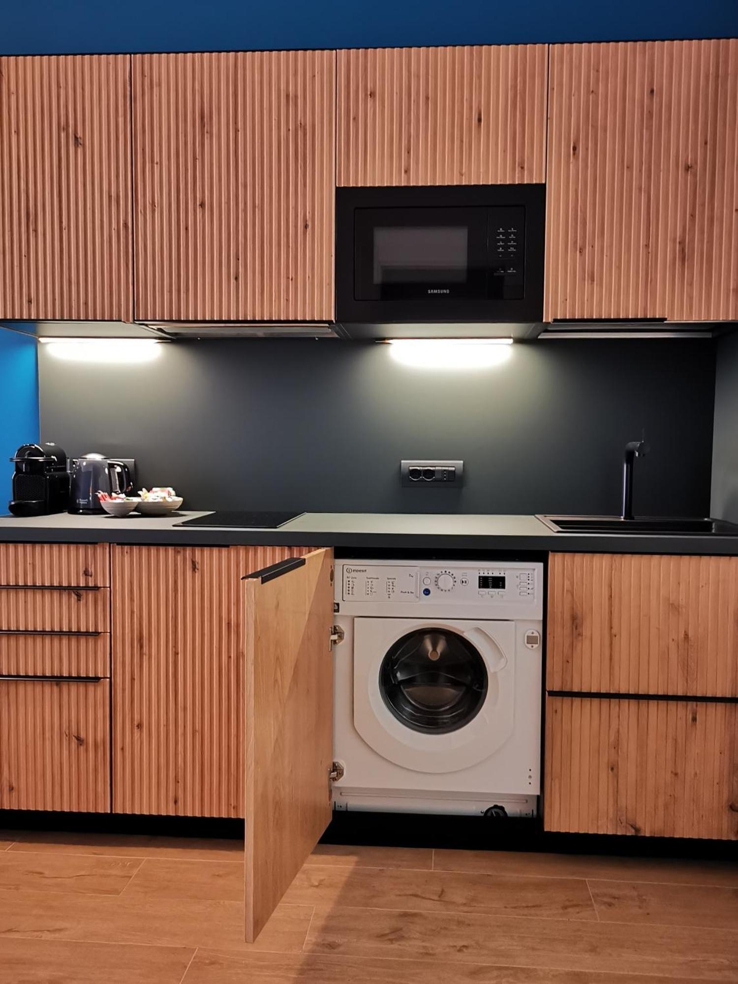 Cattaro 65 - Flexible Check-In Apartments 巴里 外观 照片